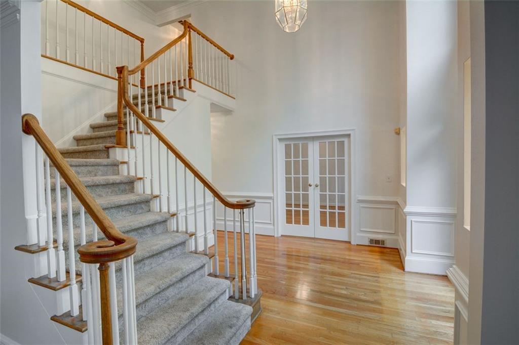 5404 Chaversham Lane, Peachtree Corners, Georgia image 8