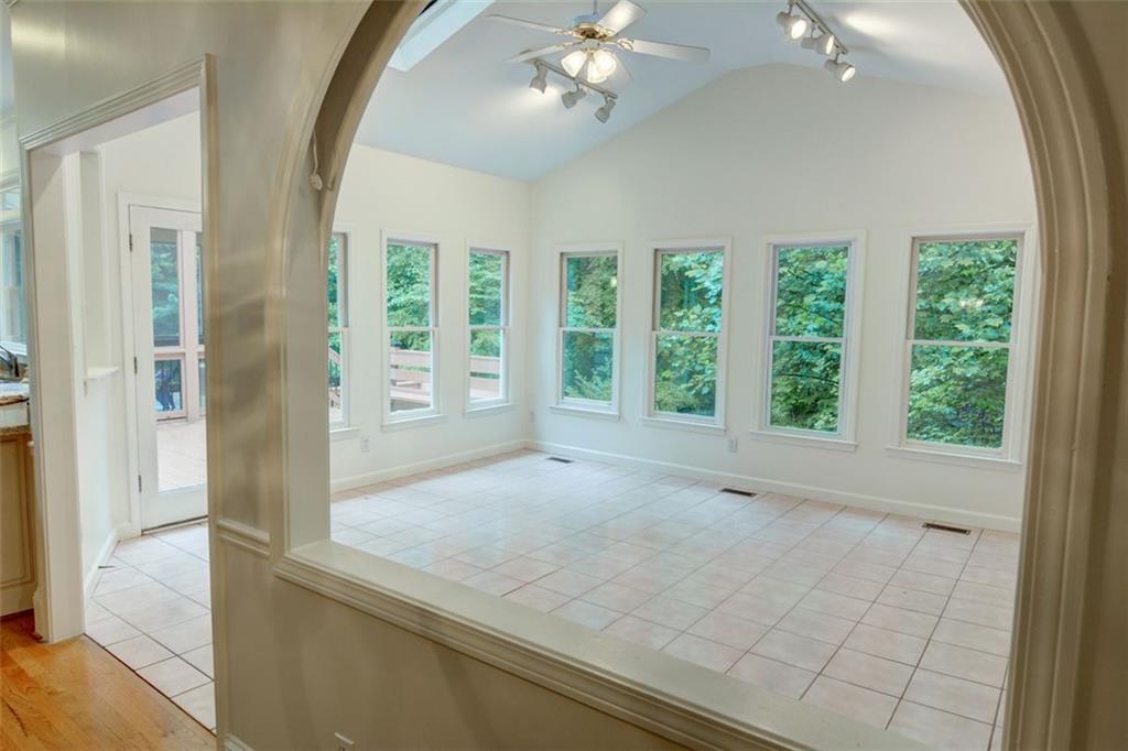 5404 Chaversham Lane, Peachtree Corners, Georgia image 26