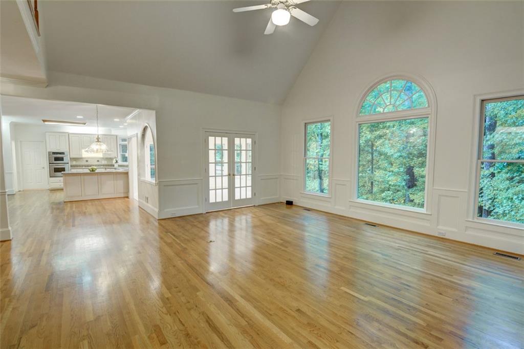 5404 Chaversham Lane, Peachtree Corners, Georgia image 30