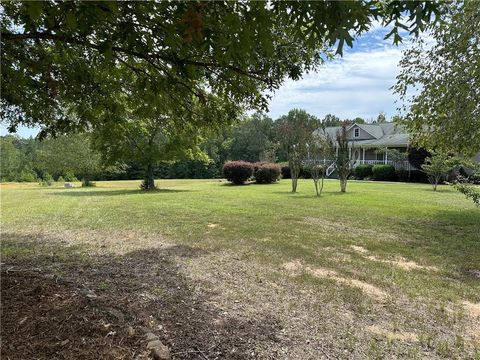 A home in Elberton