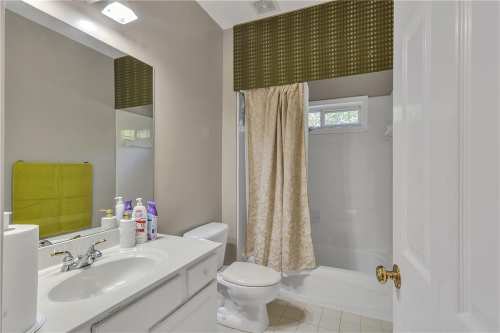 1812 Mountain Lake Drive, Kennesaw, Georgia image 31
