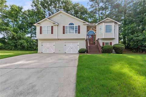 Homes For Sale - 7402 Grayson Bridge Circle<br/> Douglas County, Douglasville, GA 30134