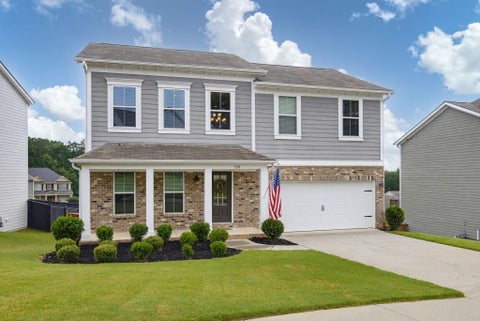 Homes For Sale - 118 Greenbrier Way<br/> Canton, GA 30114