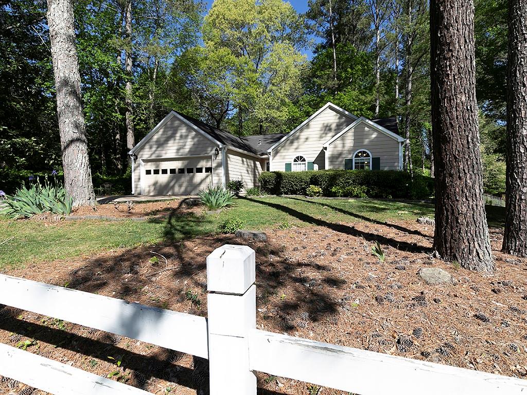 1234 W Wylie Bridge Road, Woodstock, Georgia image 3