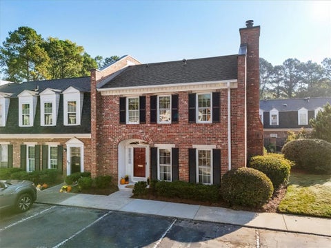 Photo of 16 Palace Green Place NW, Atlanta, GA 30318 (MLS # 7853367)