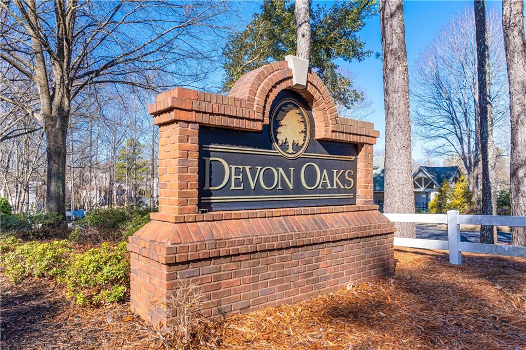Devon Oaks - Residential