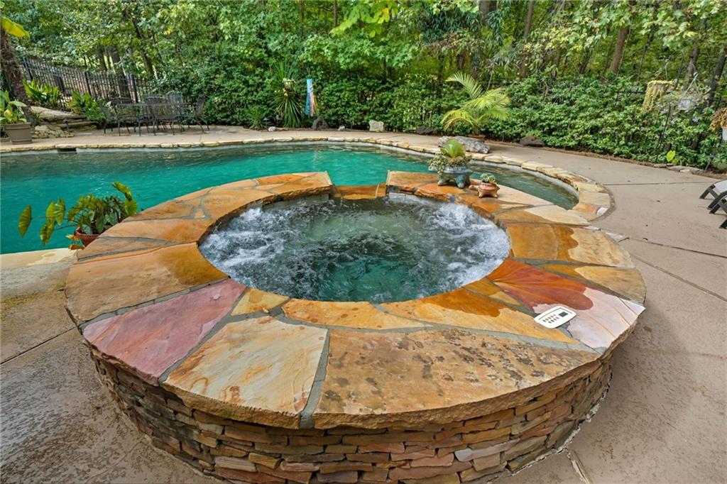 BRIDGEMILL - Residential