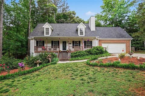 Homes For Sale - 120 Lynnview Court<br/> Mcdonough, GA 30252