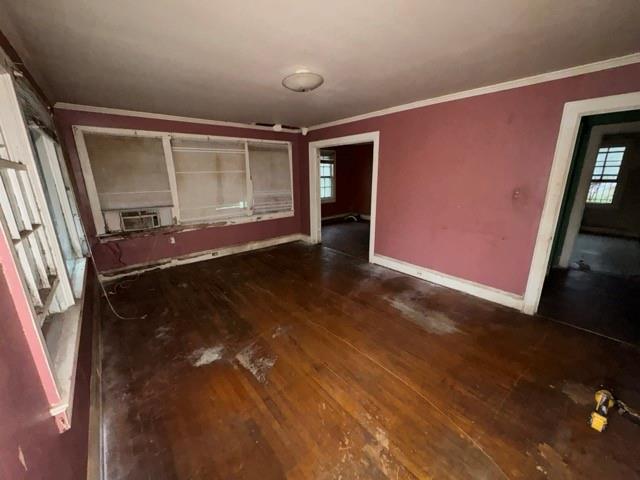 607 N Hill Street