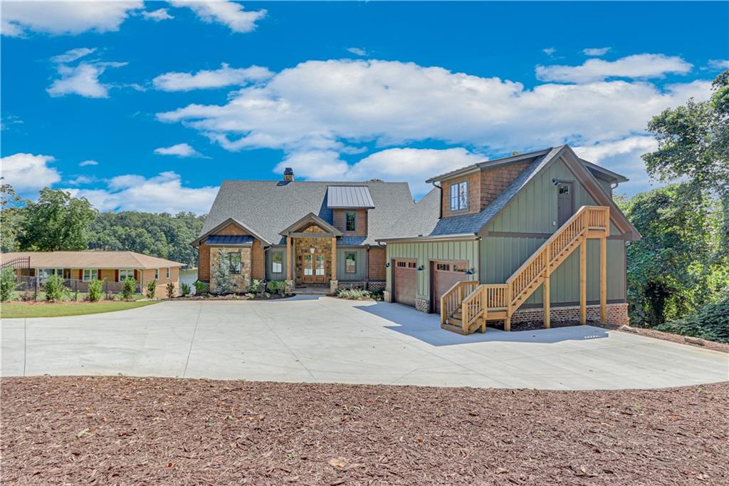 3109 Emerald Circle
