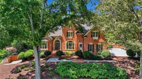 Homes For Sale - 490 Waterford Drive<br/> Cartersville, GA 30120