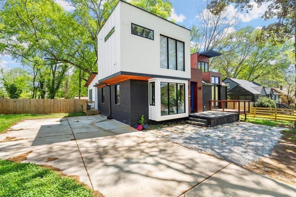 1956 Second Avenue