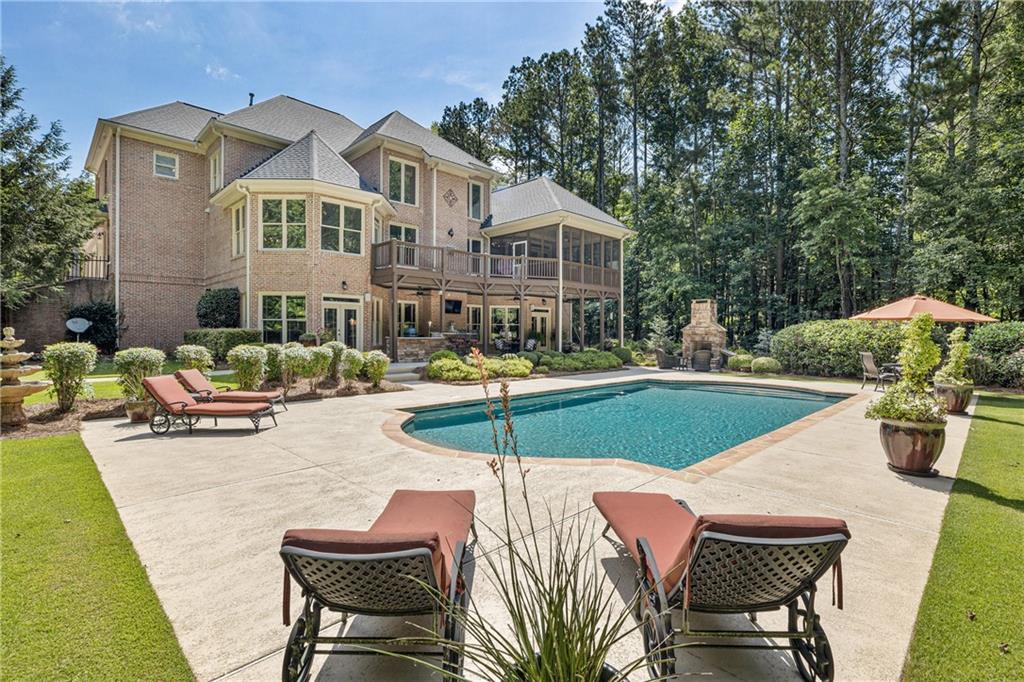 6715 Bentley Trail