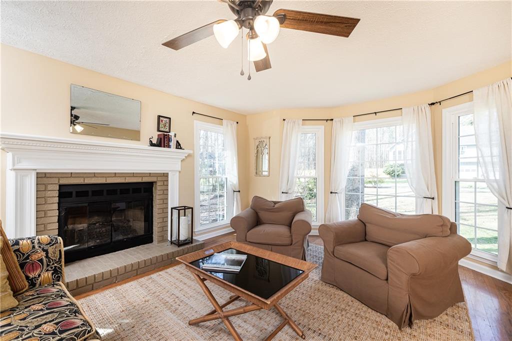 3107 Goldenrod Lane SW