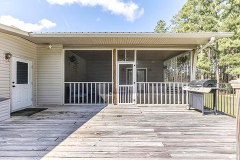 A home in Rentz