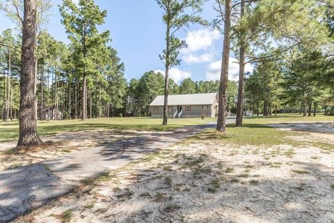 A home in Rentz