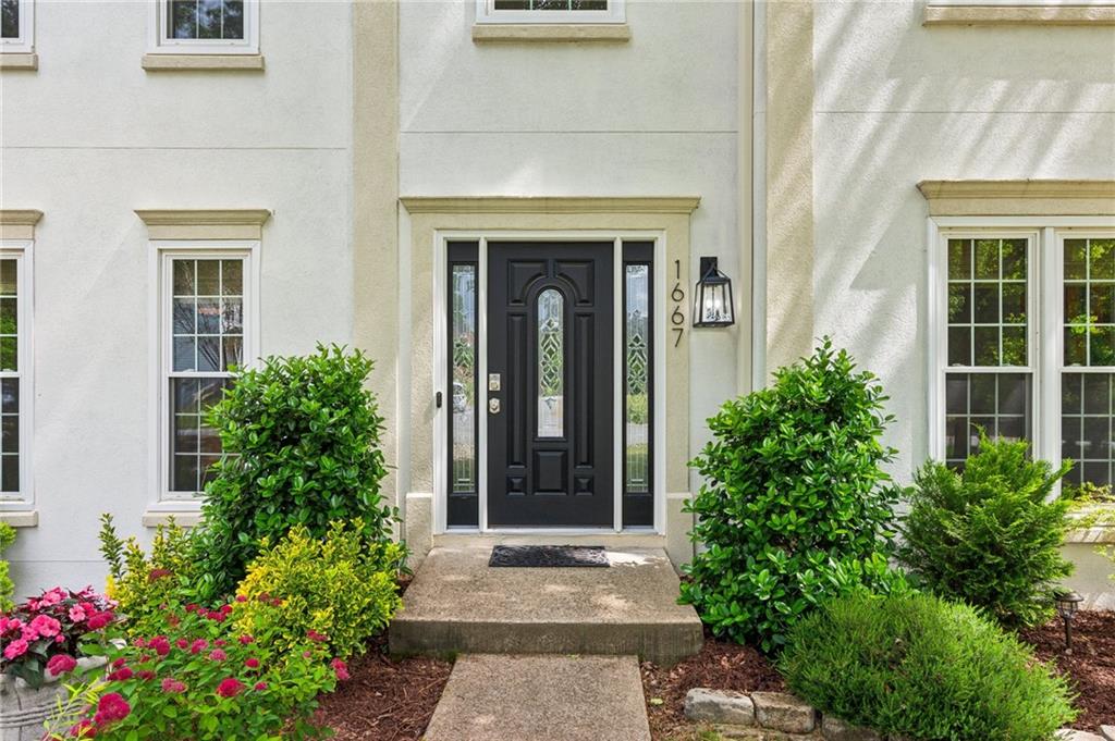 1667 Willow Way