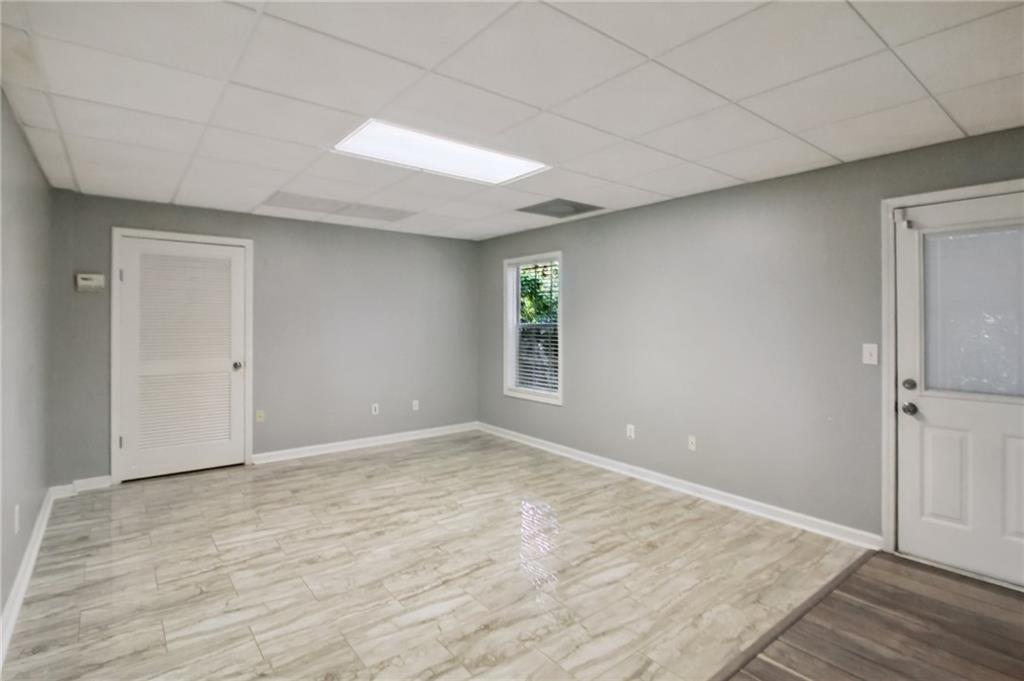 Vinings Crossing - Residential Lease