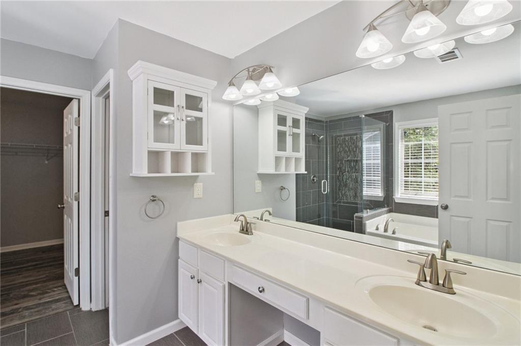 Vinings Crossing - Residential Lease