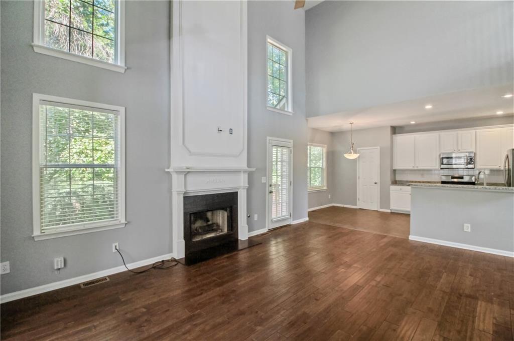 Vinings Crossing - Residential Lease