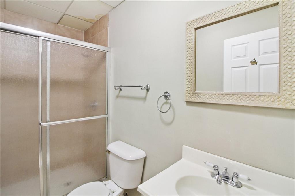 Vinings Crossing - Residential Lease