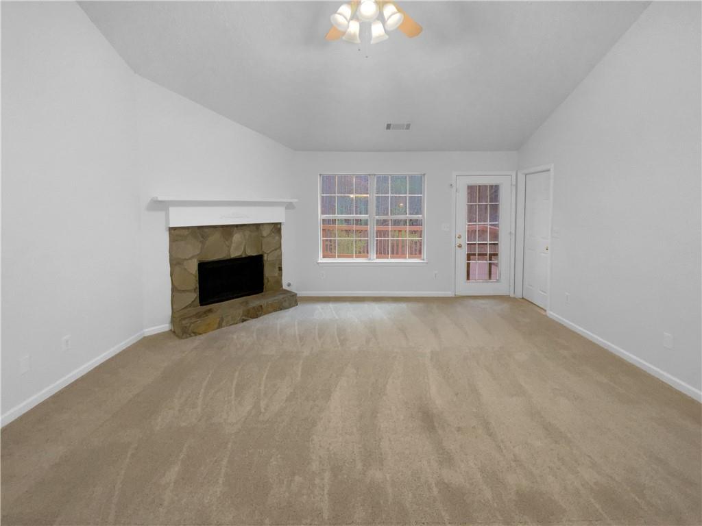 231 Grove Pointe Drive, Locust Grove, Georgia image 6