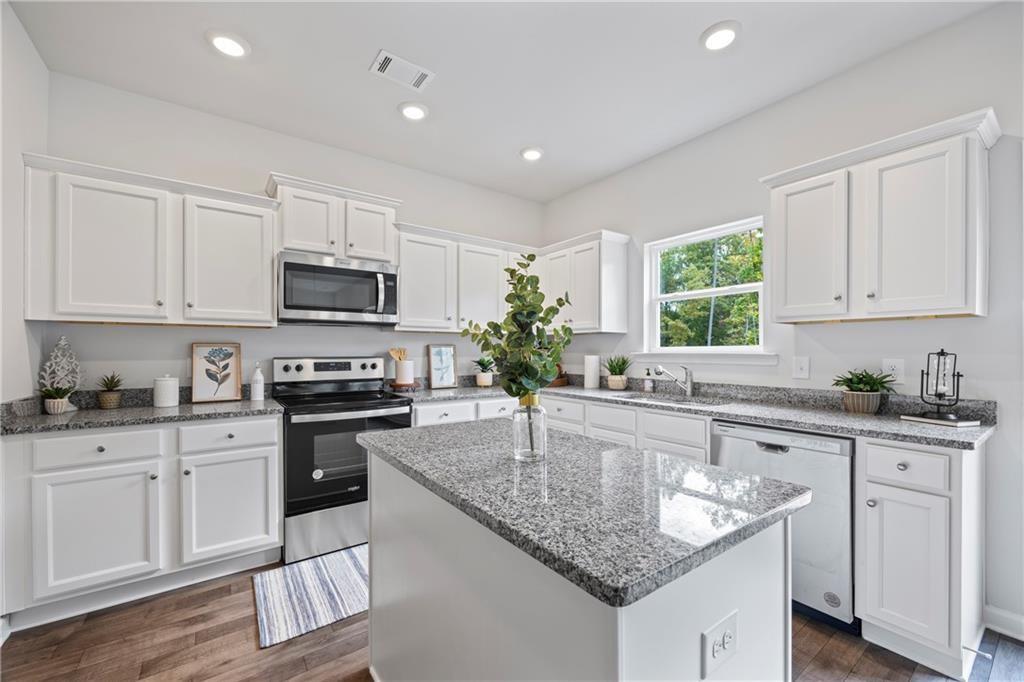 220 Water Oak Way