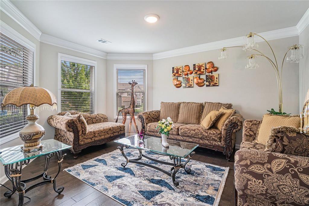 3399 In Bloom Way
