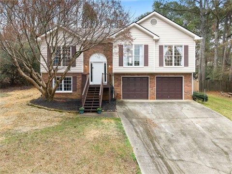 Homes For Sale - 5920 Branden Hill Lane<br/> Buford, GA 30518