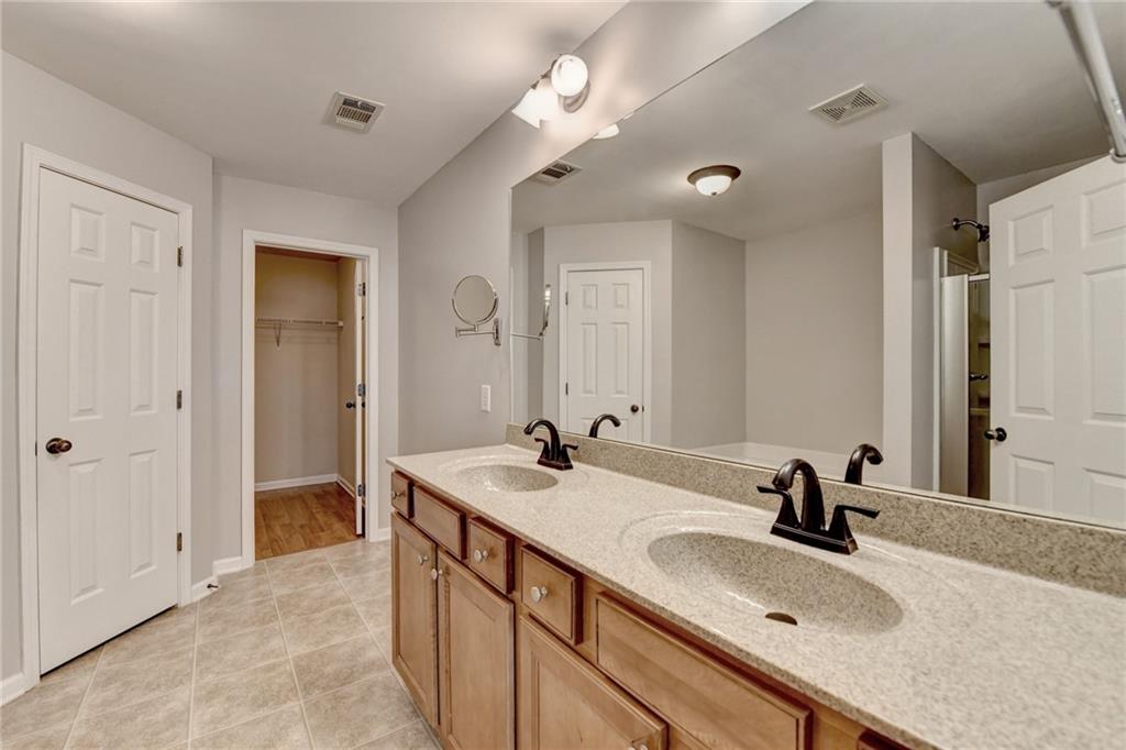702 Village Field Court, Suwanee, Georgia image 35