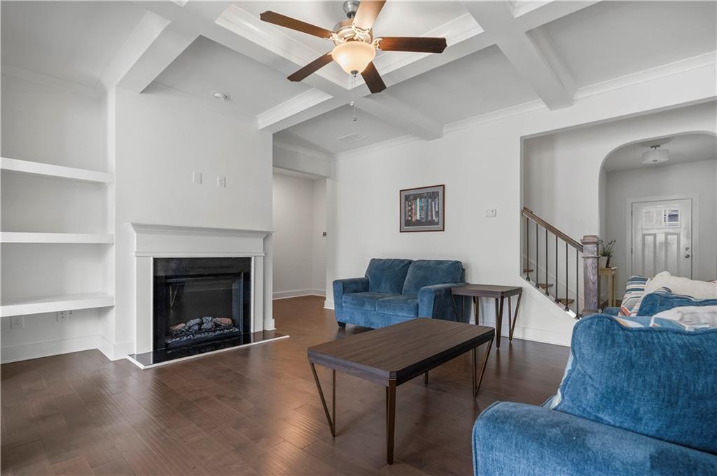 5316 Radford Loop