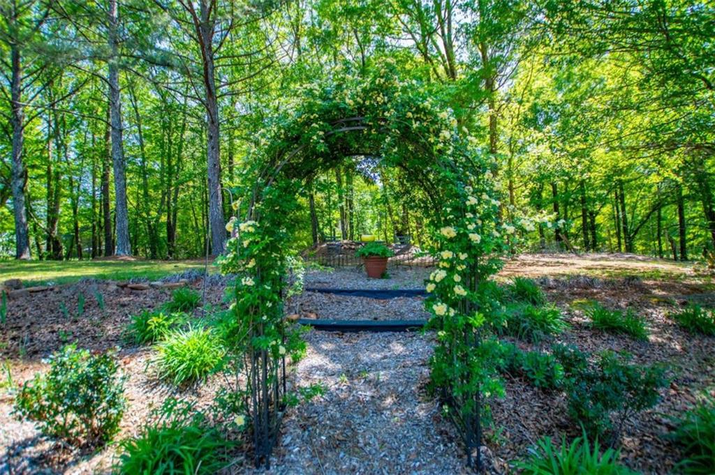 348 N Ridge Lane, Temple, Georgia image 8