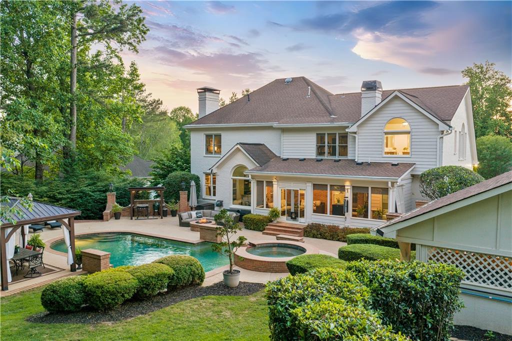 6930 Oak Brook Way
