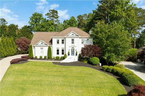 Homes For Sale - 6930 Oak Brook Way<br/> Cumming, GA 30040