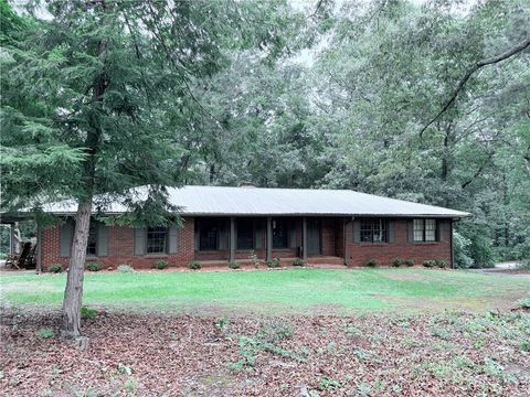 Homes For Sale - 6762 Mason Creek Road<br/> Douglas County, Douglasville, GA 30135