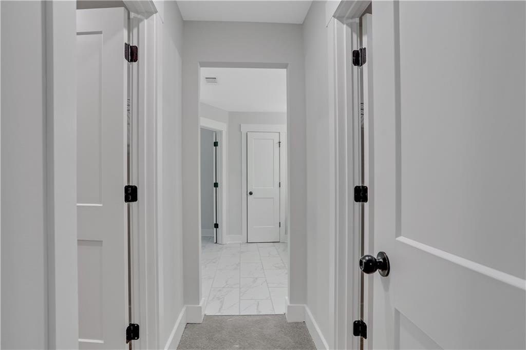 6992 Manchester Drive, Flowery Branch, Georgia image 36