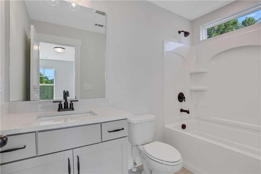 6992 Manchester Drive, Flowery Branch, Georgia image 43