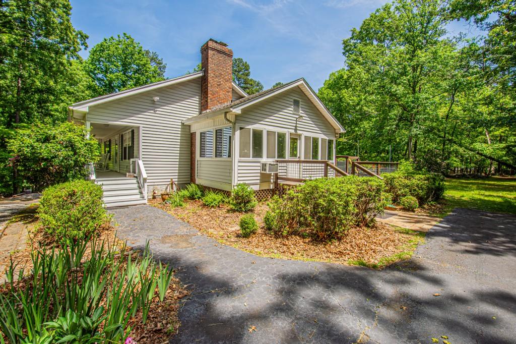 429 Buckhorn Tavern Road