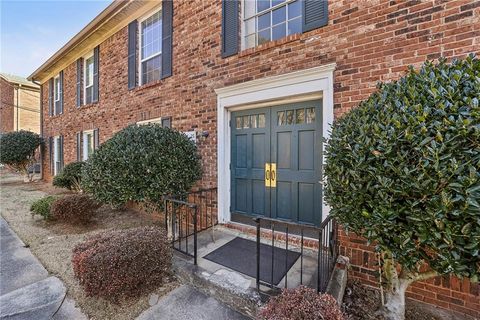 5544 Kingsport Drive NE 25 Atlanta GA 30342