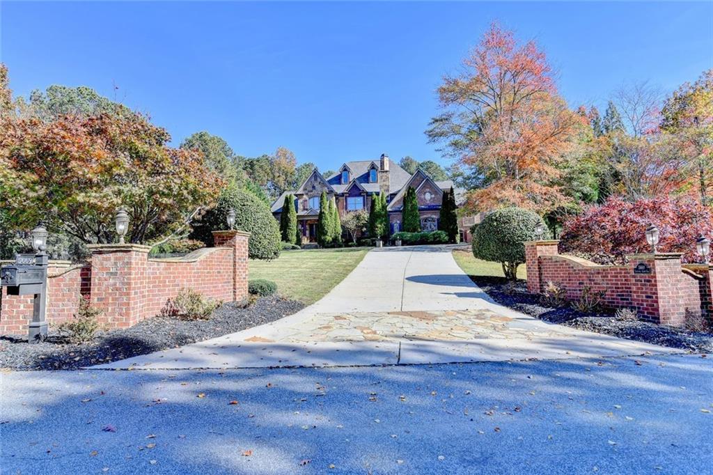 5669 Legends Club Circle