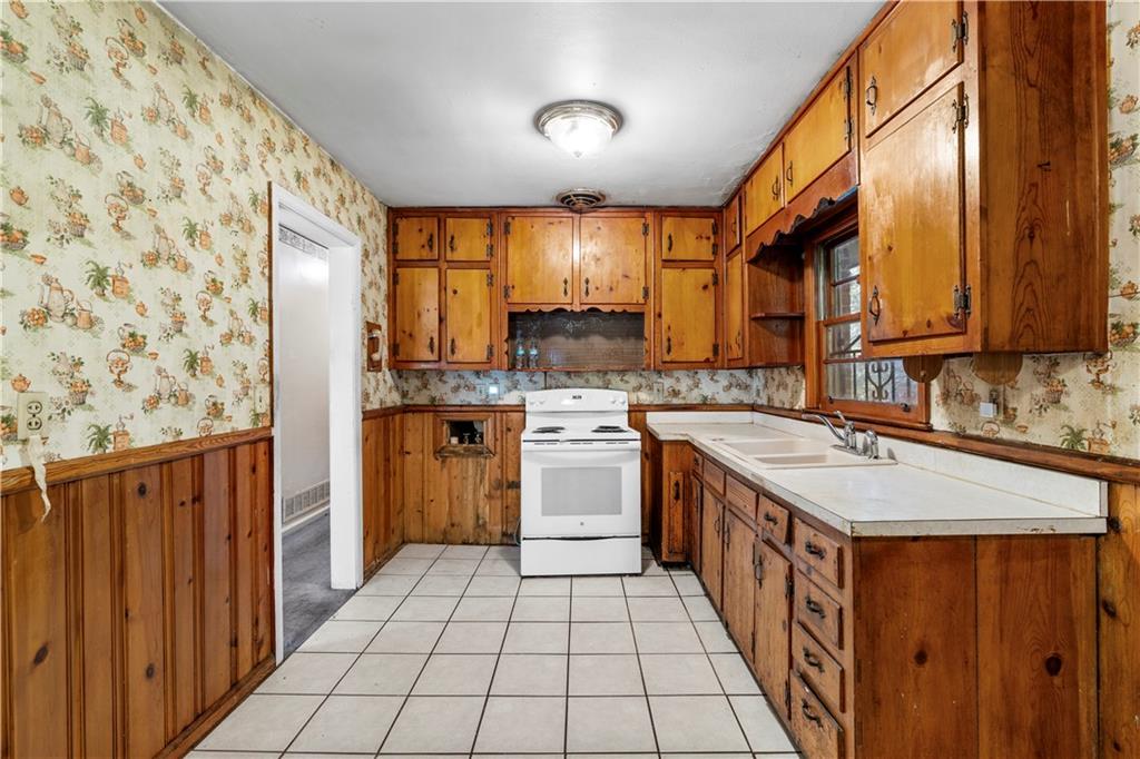 2849 Belleau Lane SE