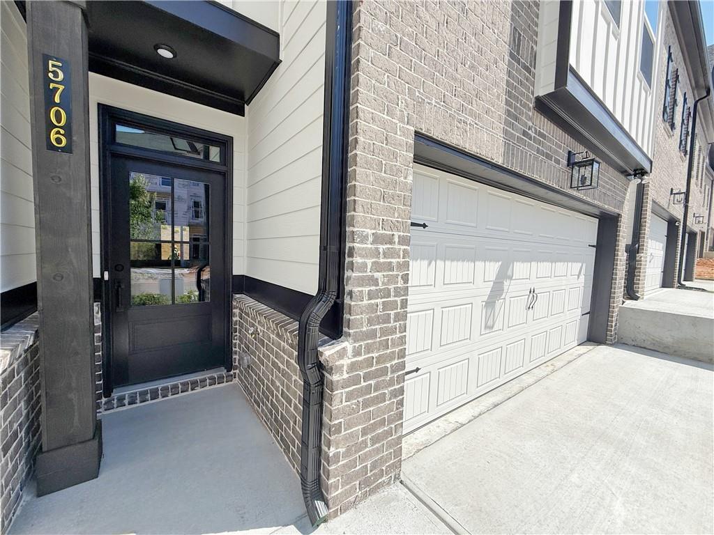 5706 Urban Village Way 4