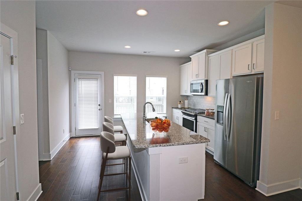 2163 Wiggins Walk