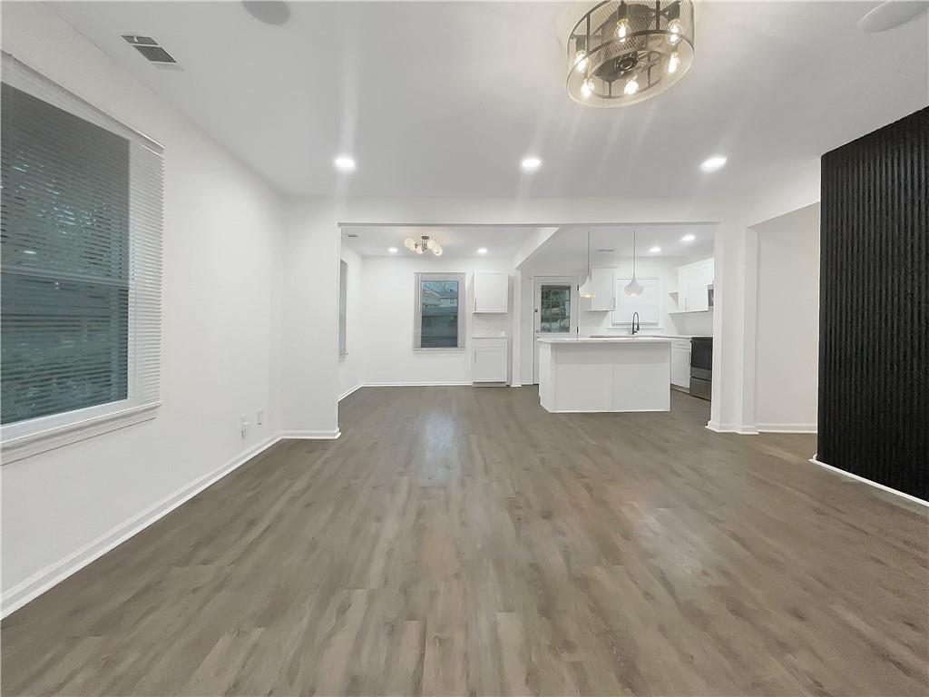 2704 Ellen Way