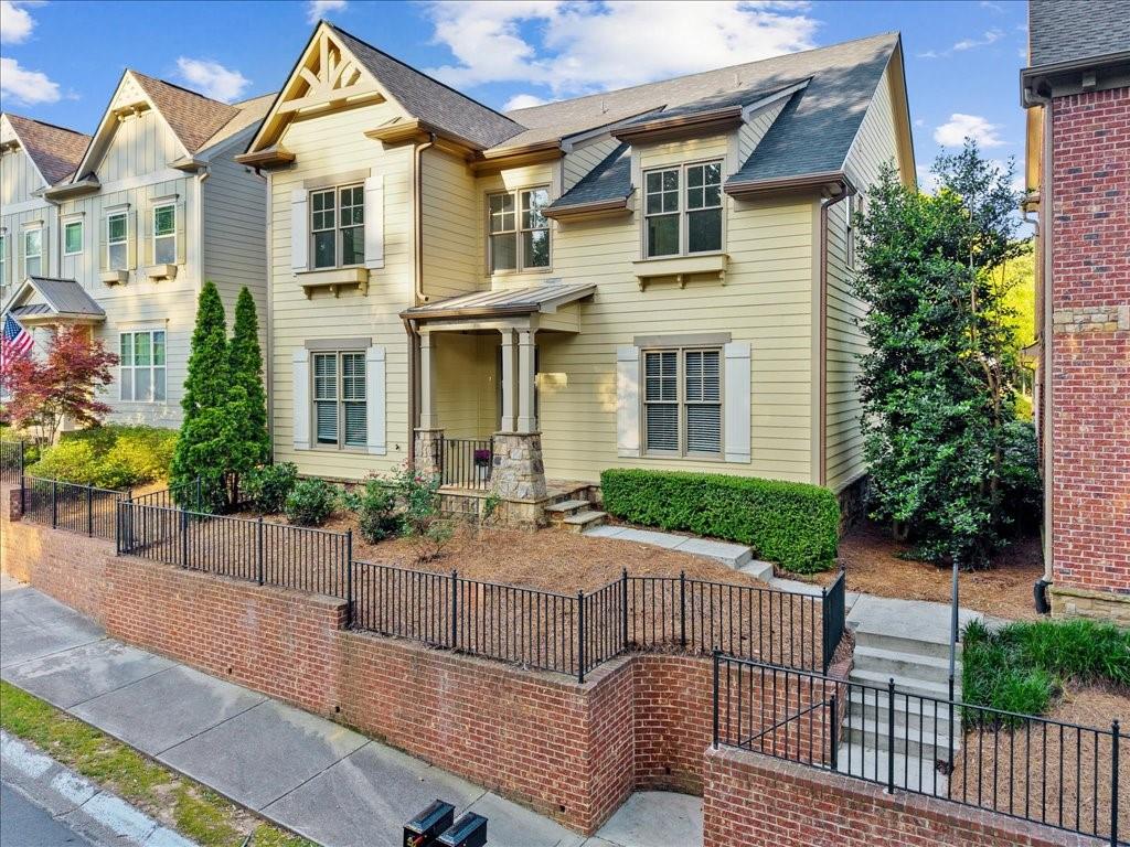 232 Hunt Street NE