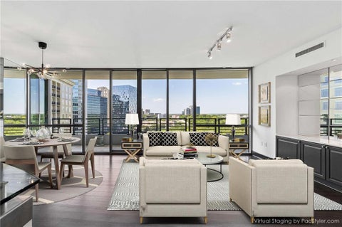 Condo For Sale - 700 Park Regency Place #2104<br/> Atlanta, GA 30326