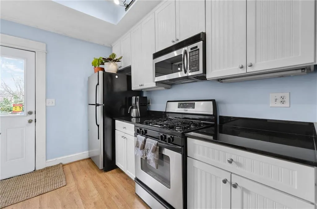 Atlanta, Georgia 30307, United States, 1 Bedroom Bedrooms, ,1 BathroomBathrooms,Residential,Active,80687