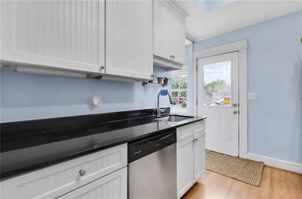 Atlanta, Georgia 30307, United States, 1 Bedroom Bedrooms, ,1 BathroomBathrooms,Residential,Active,80687