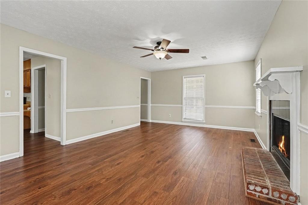 1160 Golfview Terrace