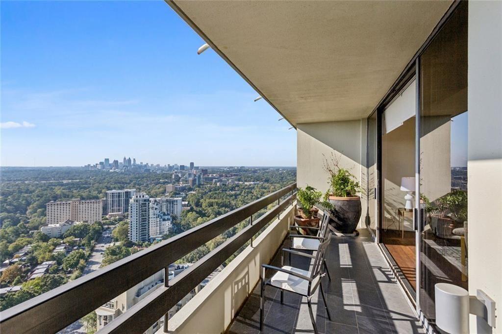 2660 Peachtree Road NW 39G
